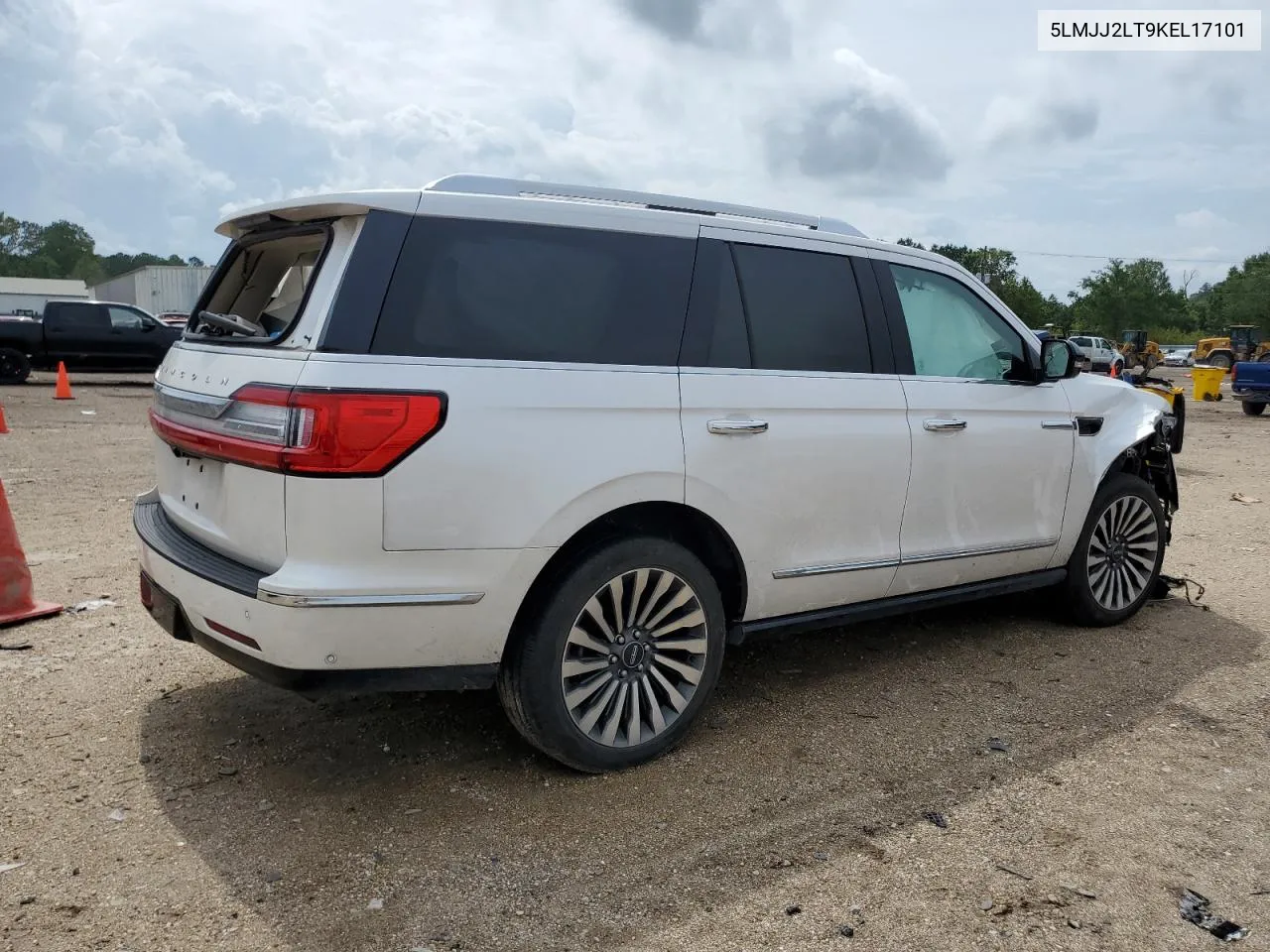 5LMJJ2LT9KEL17101 2019 Lincoln Navigator Reserve