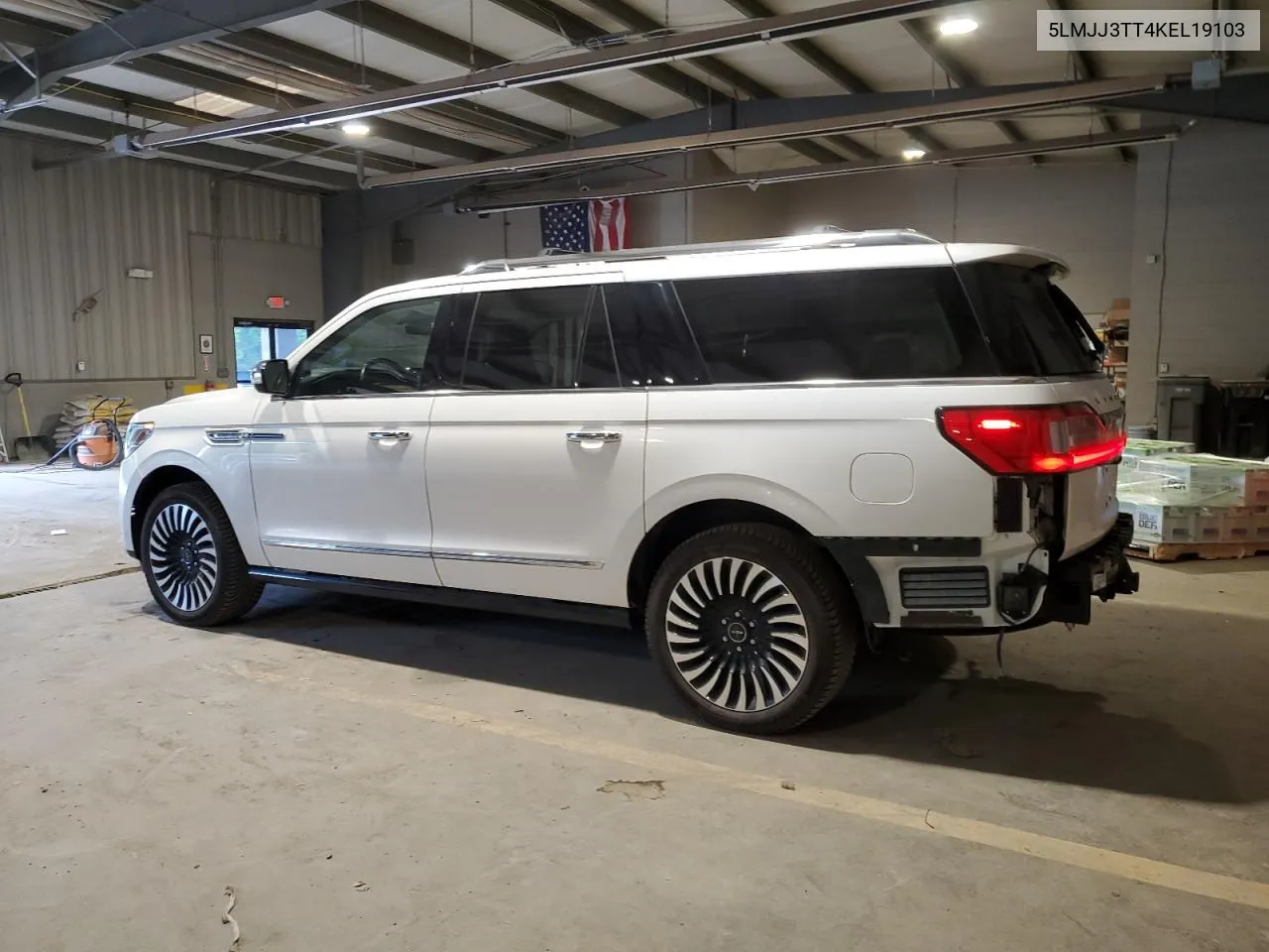 2019 Lincoln Navigator L Black Label VIN: 5LMJJ3TT4KEL19103 Lot: 61081284