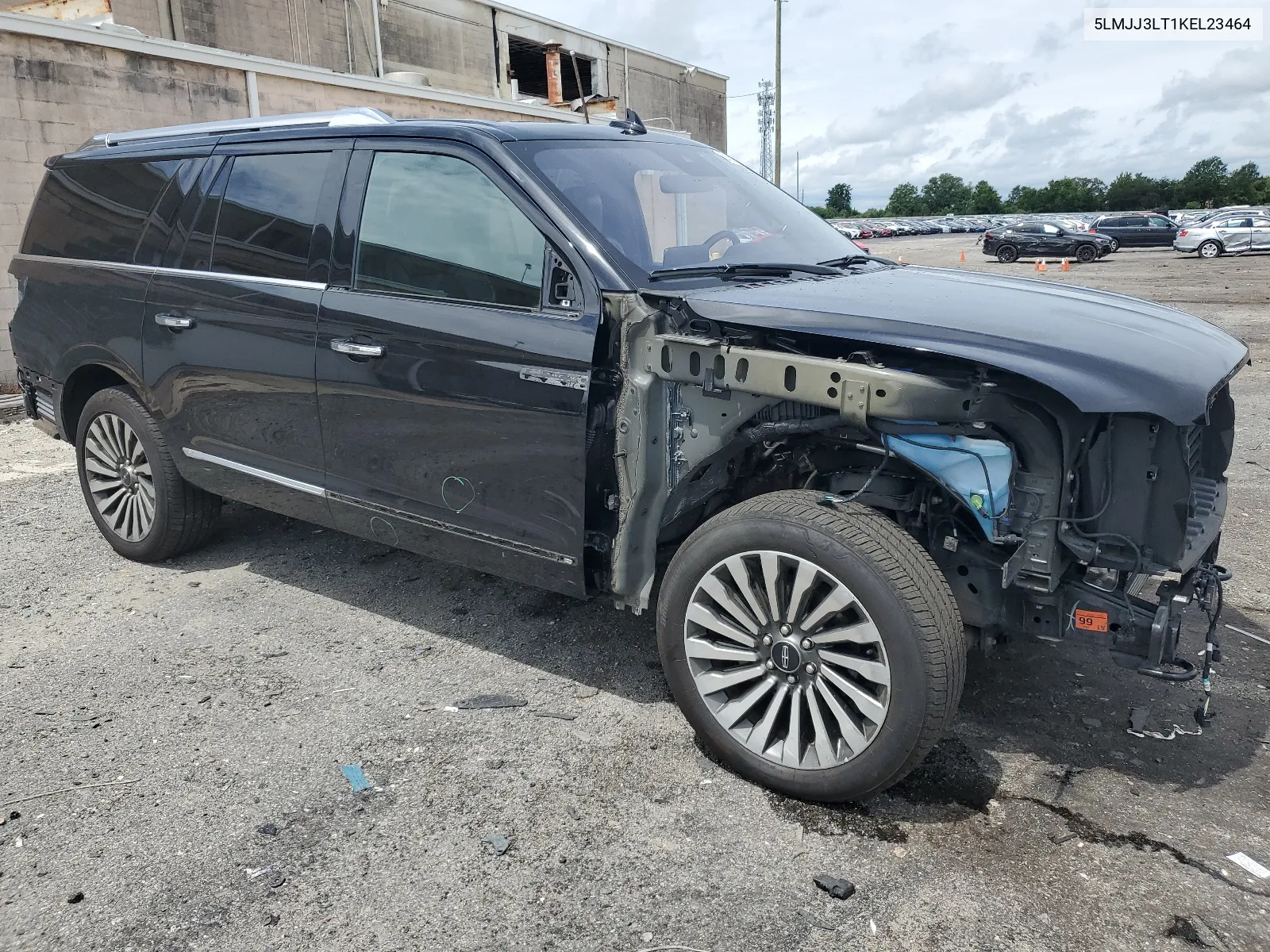 5LMJJ3LT1KEL23464 2019 Lincoln Navigator L Reserve