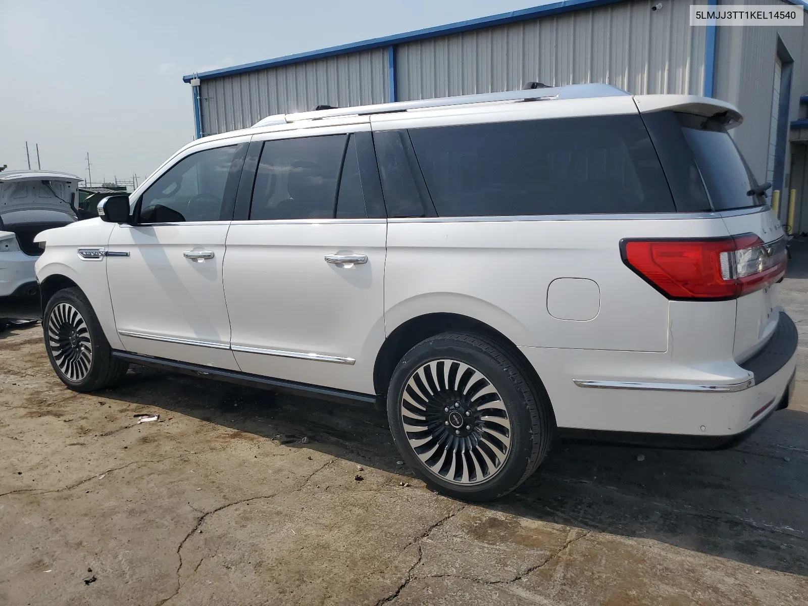 2019 Lincoln Navigator L Black Label VIN: 5LMJJ3TT1KEL14540 Lot: 64063194