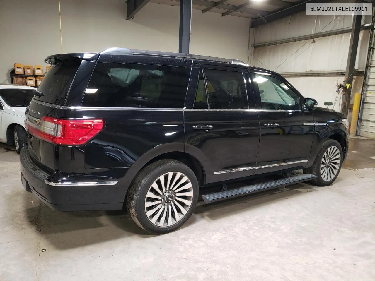 5LMJJ2LTXLEL09901 2020 Lincoln Navigator Reserve