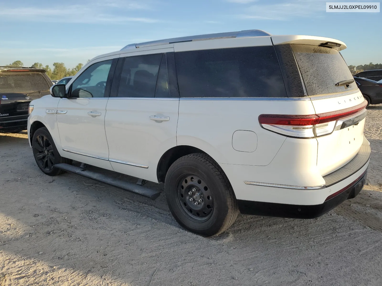 5LMJJ2LGXPEL09910 2023 Lincoln Navigator Reserve