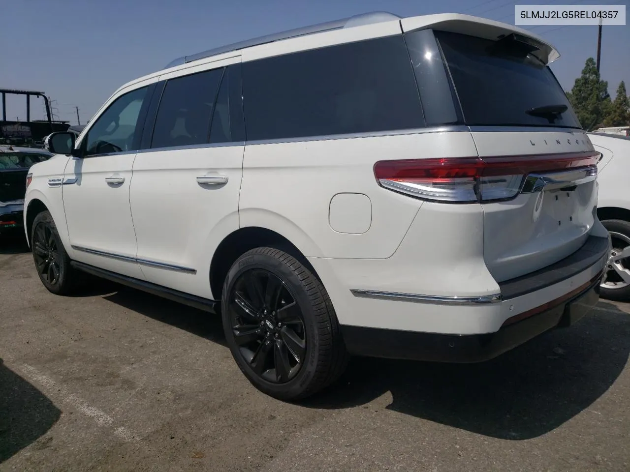 5LMJJ2LG5REL04357 2024 Lincoln Navigator Reserve