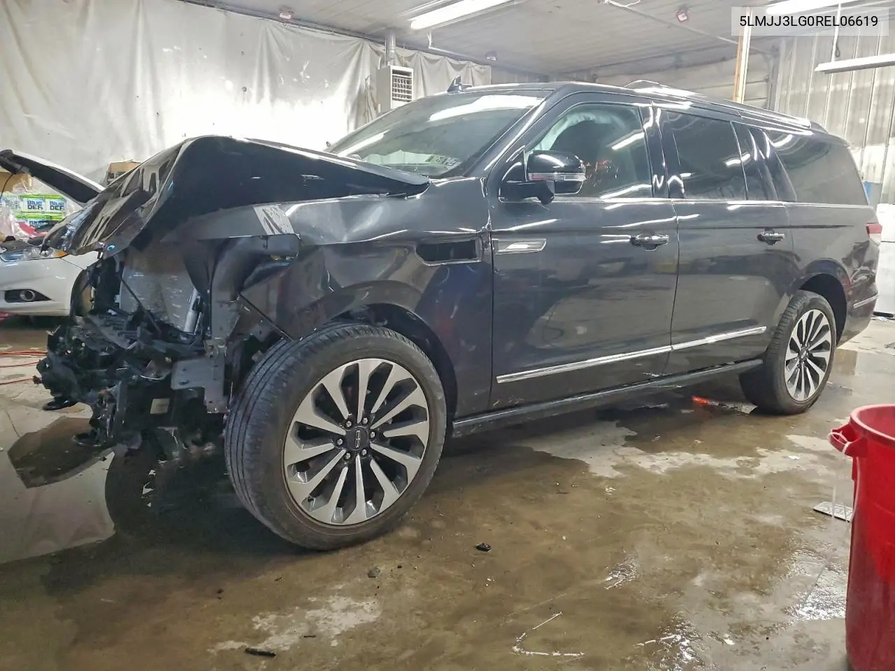 5LMJJ3LG0REL06619 2024 Lincoln Navigator L Reserve