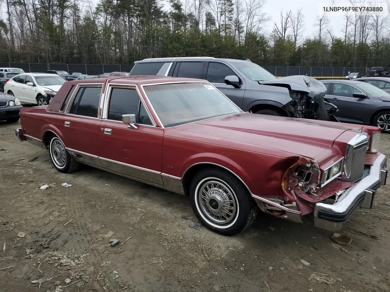 1984 Lincoln Town Car VIN: 1LNBP96F9EY743880 Lot: 44612704