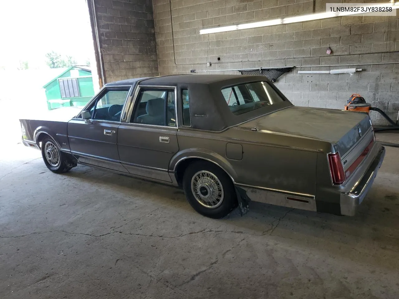 1LNBM82F3JY838258 1988 Lincoln Town Car Signature