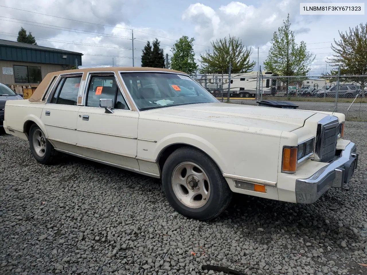 1989 Lincoln Town Car VIN: 1LNBM81F3KY671323 Lot: 52954774