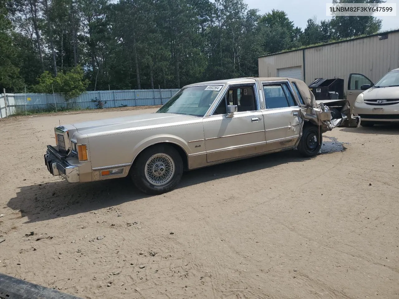 1LNBM82F3KY647599 1989 Lincoln Town Car Signature