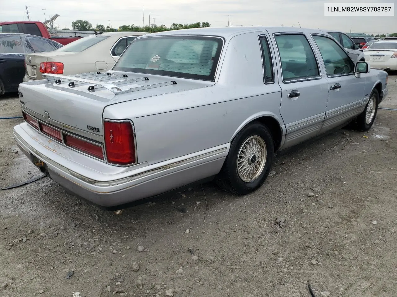 1995 Lincoln Town Car Signature VIN: 1LNLM82W8SY708787 Lot: 54393124