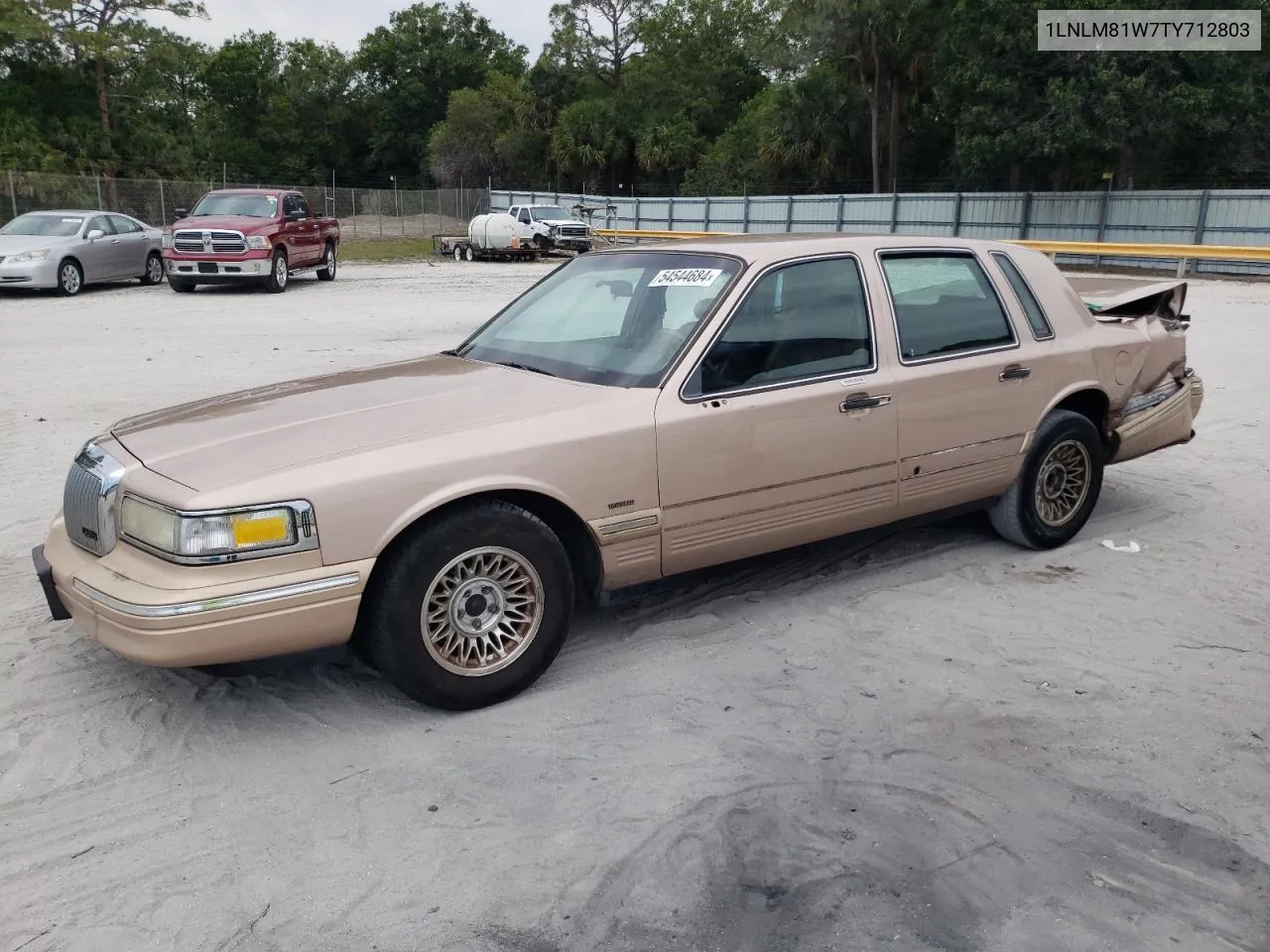 1996 Lincoln Town Car Executive VIN: 1LNLM81W7TY712803 Lot: 54544684