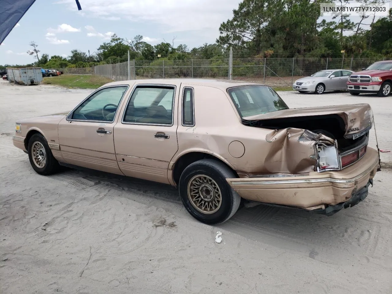 1996 Lincoln Town Car Executive VIN: 1LNLM81W7TY712803 Lot: 54544684