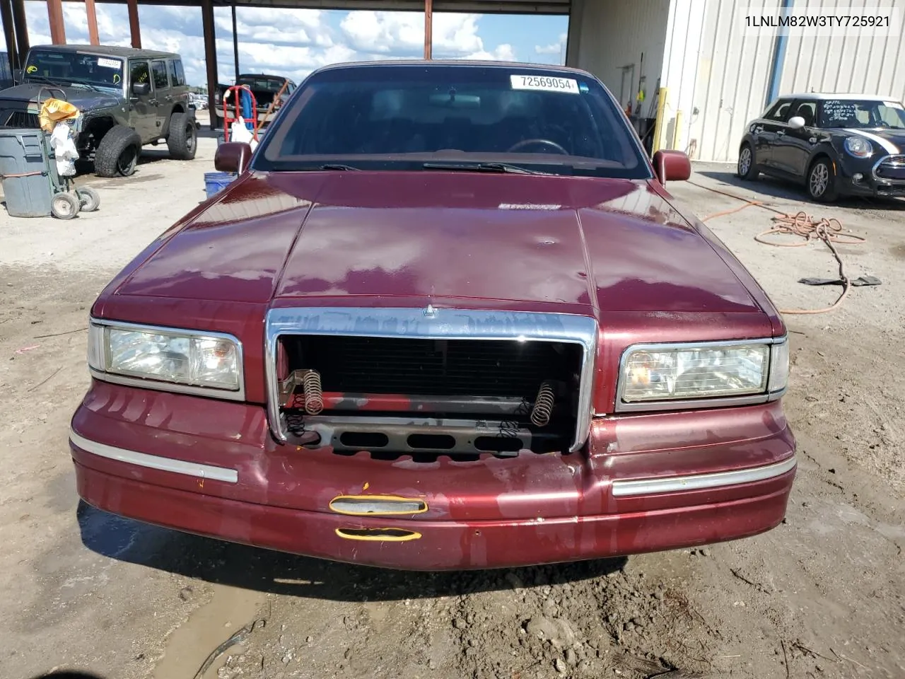 1LNLM82W3TY725921 1996 Lincoln Town Car Signature