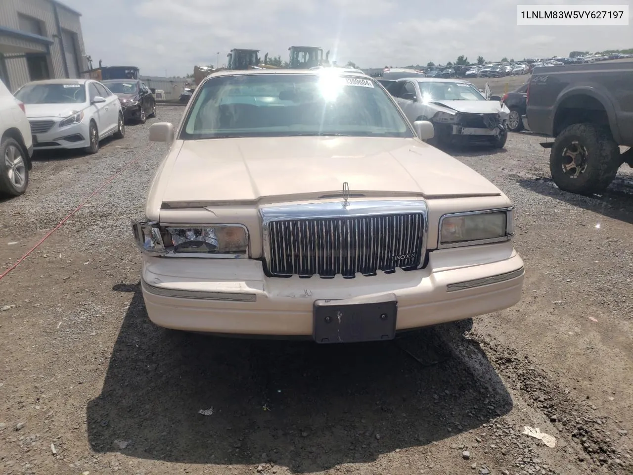 1LNLM83W5VY627197 1997 Lincoln Town Car Cartier