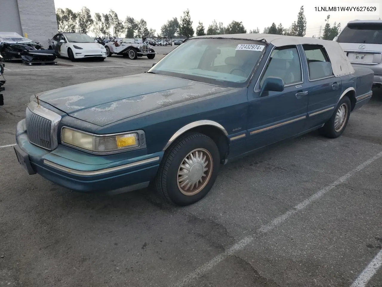 1997 Lincoln Town Car Executive VIN: 1LNLM81W4VY627629 Lot: 72432974