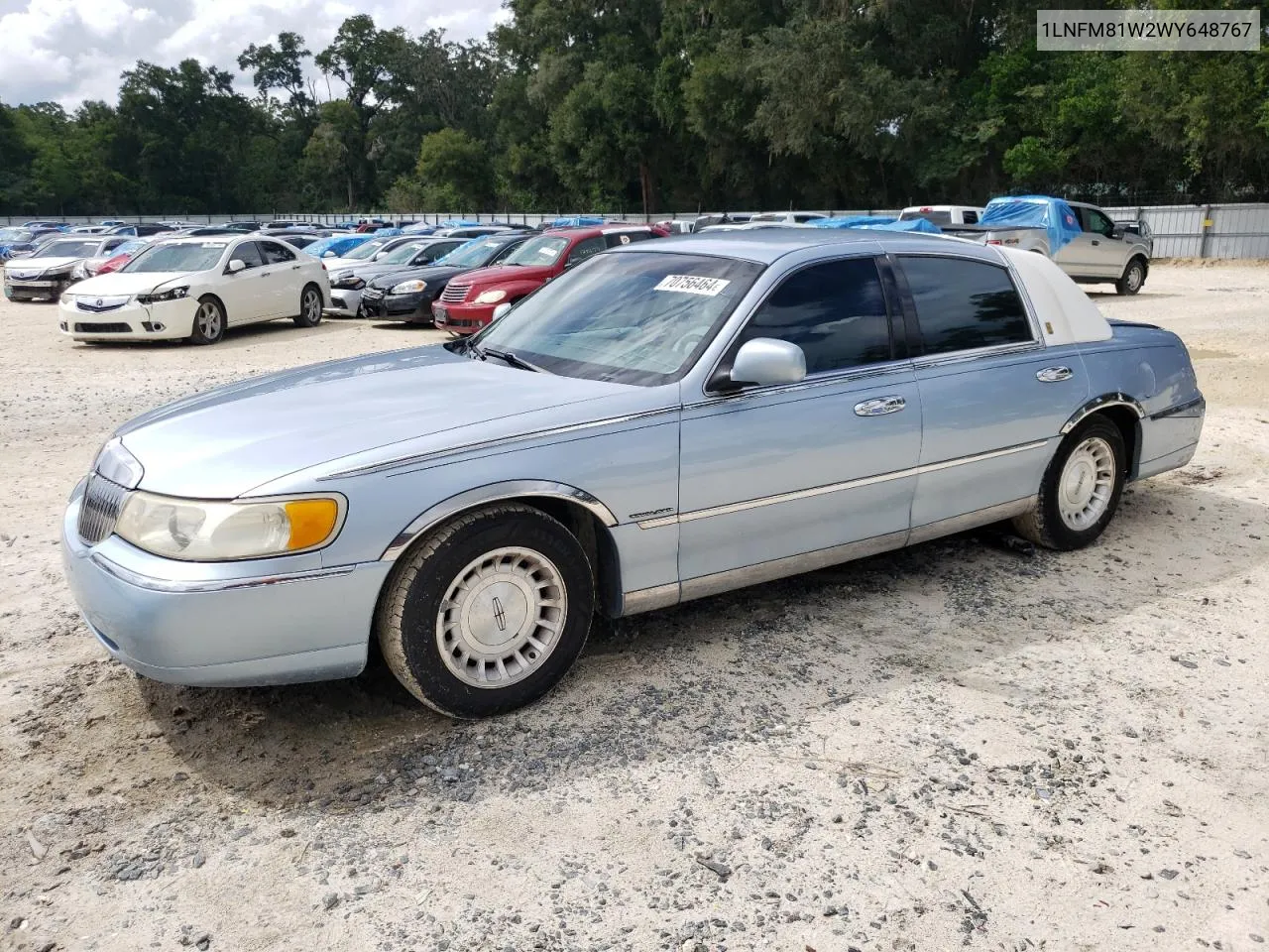 1LNFM81W2WY648767 1998 Lincoln Town Car Executive