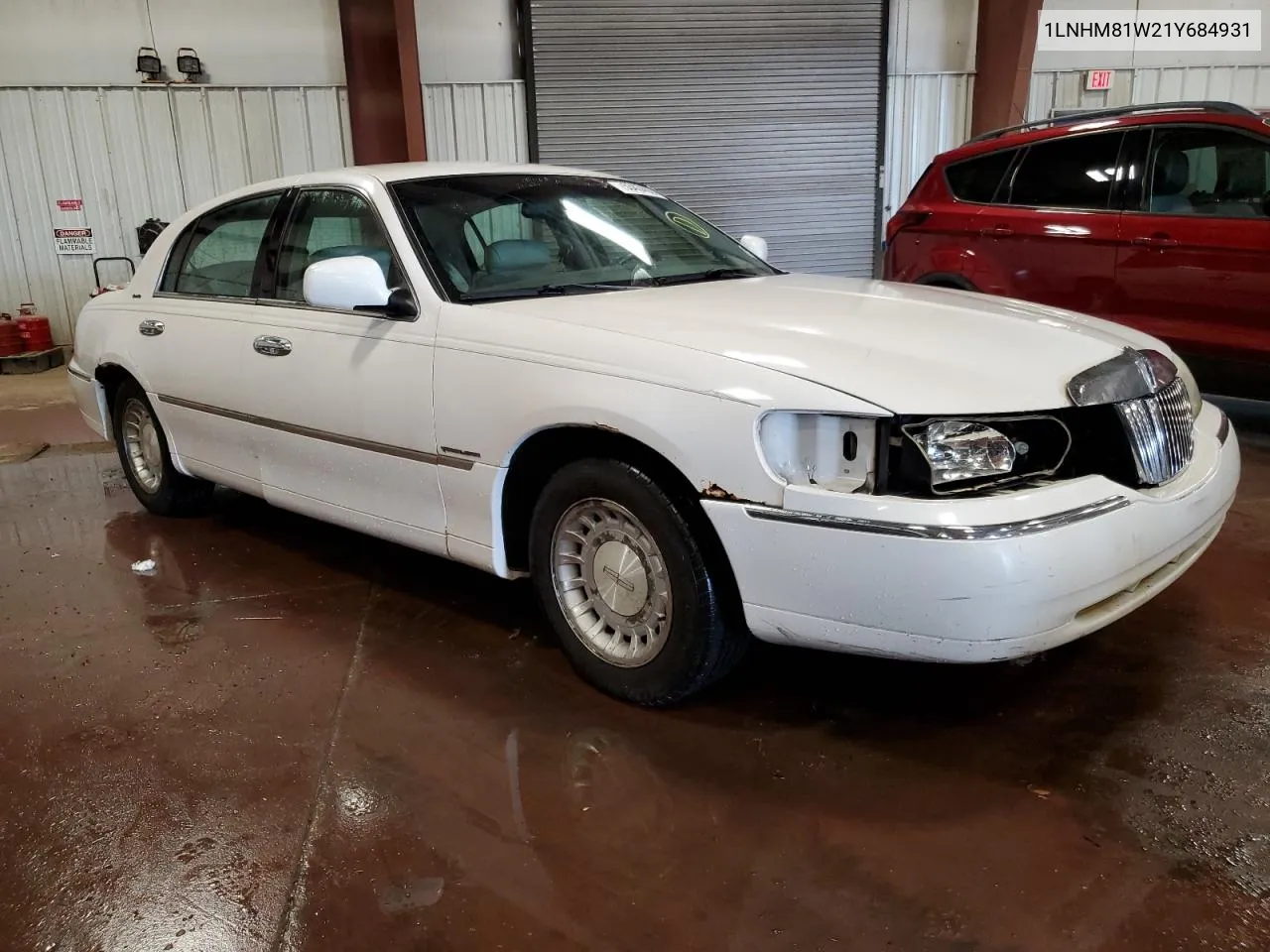 1LNHM81W21Y684931 2001 Lincoln Town Car Executive