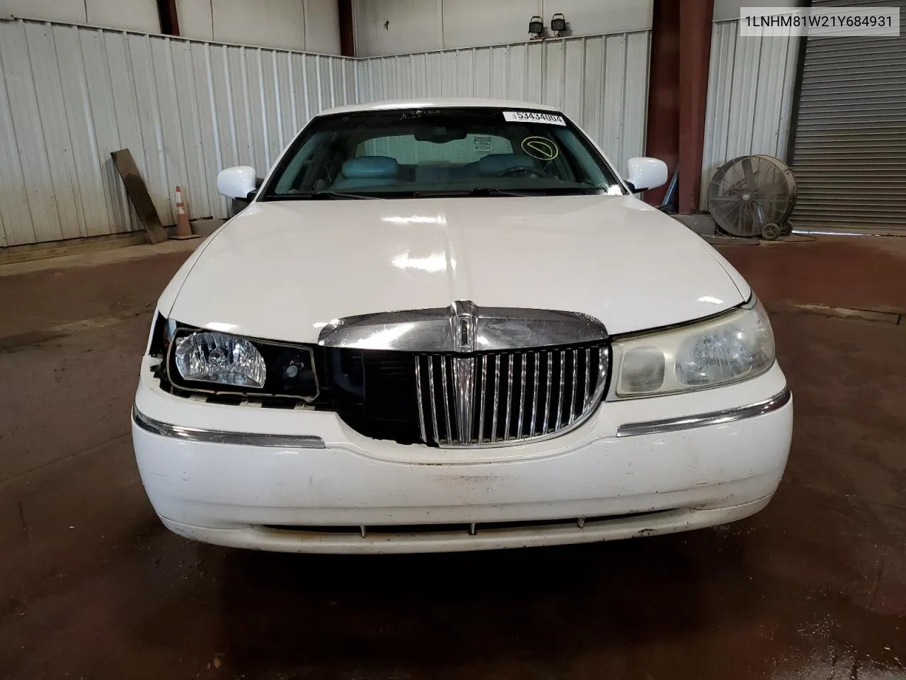 1LNHM81W21Y684931 2001 Lincoln Town Car Executive