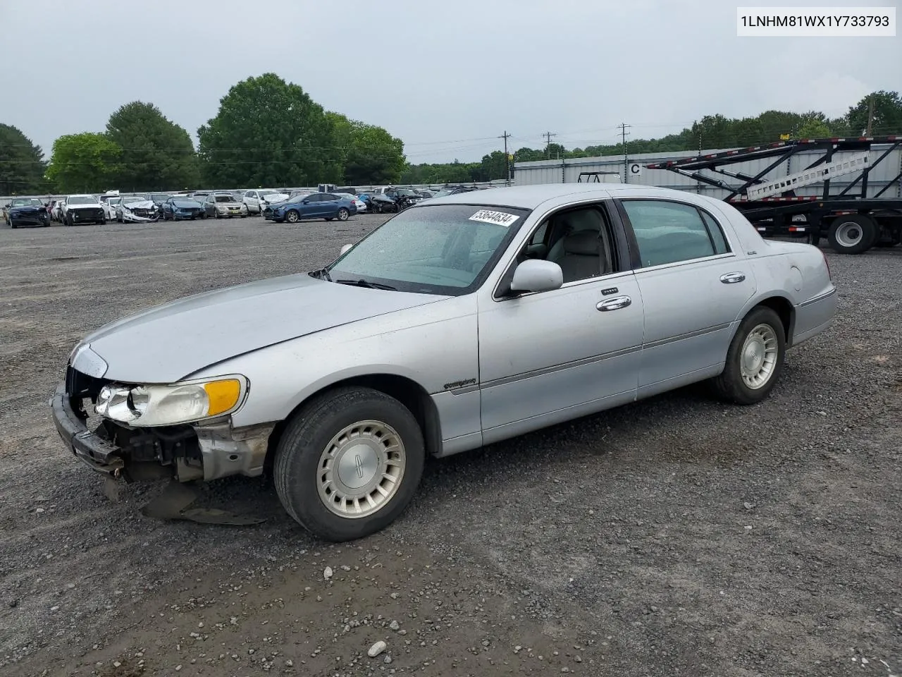 2001 Lincoln Town Car Executive VIN: 1LNHM81WX1Y733793 Lot: 53644634