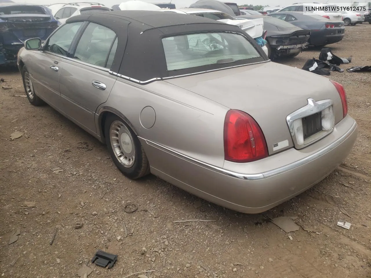 1LNHM81W51Y612475 2001 Lincoln Town Car Executive