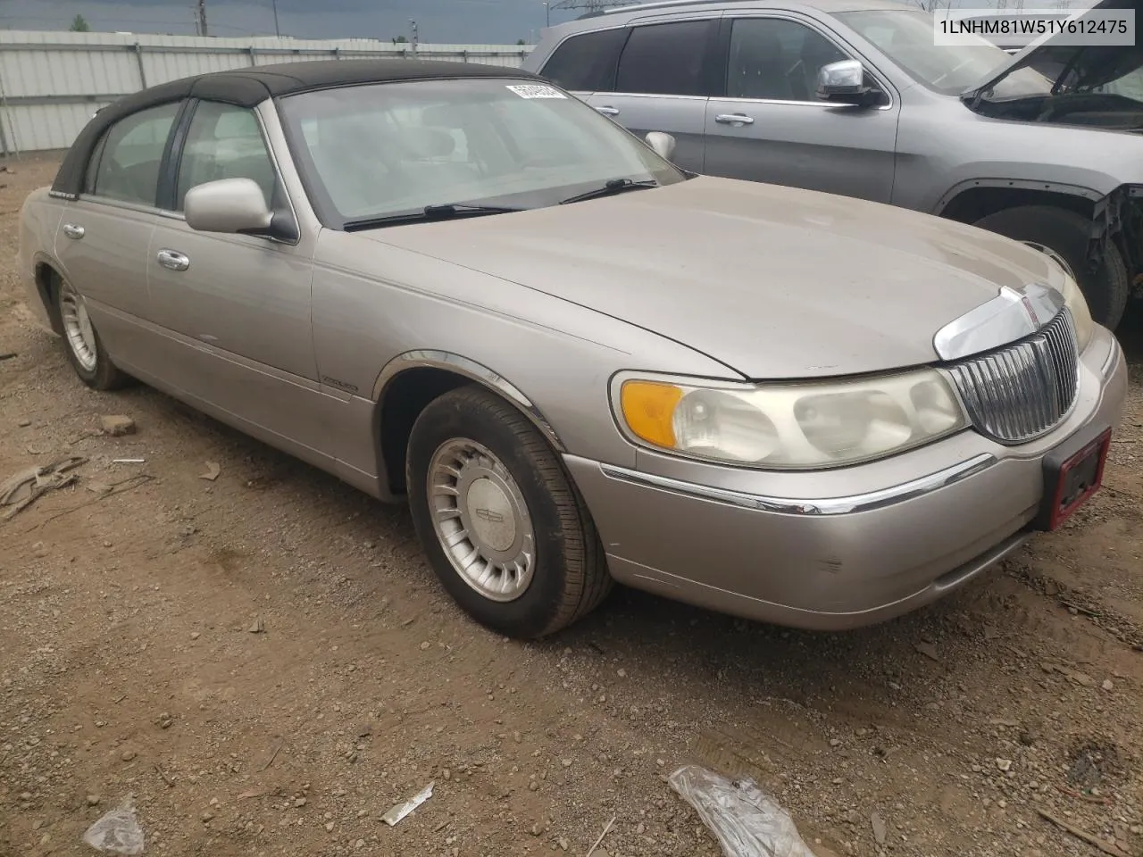 2001 Lincoln Town Car Executive VIN: 1LNHM81W51Y612475 Lot: 56349524