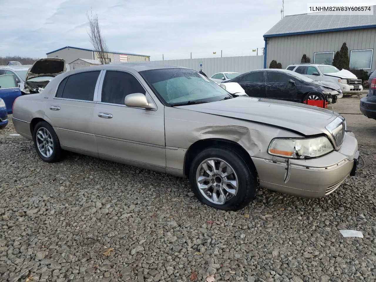 1LNHM82W83Y606574 2003 Lincoln Town Car Signature