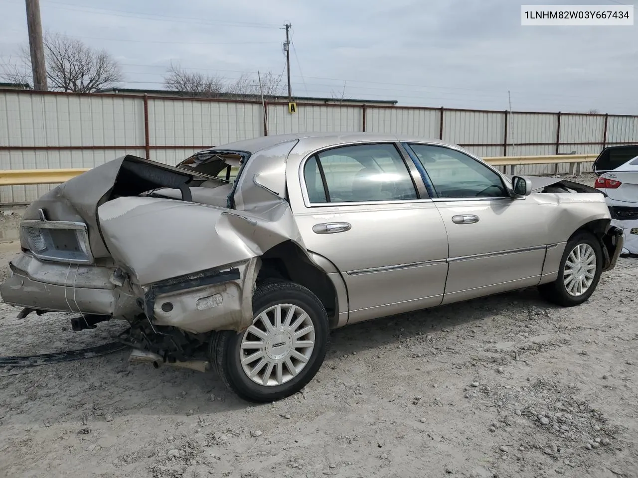 2003 Lincoln Town Car Signature VIN: 1LNHM82W03Y667434 Lot: 43079124