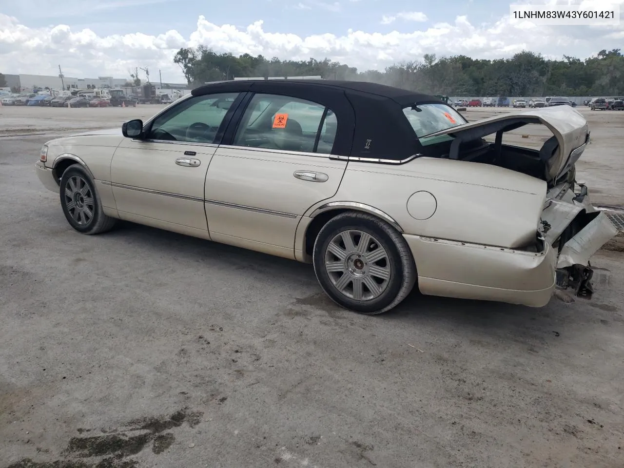 2003 Lincoln Town Car Cartier VIN: 1LNHM83W43Y601421 Lot: 53602534