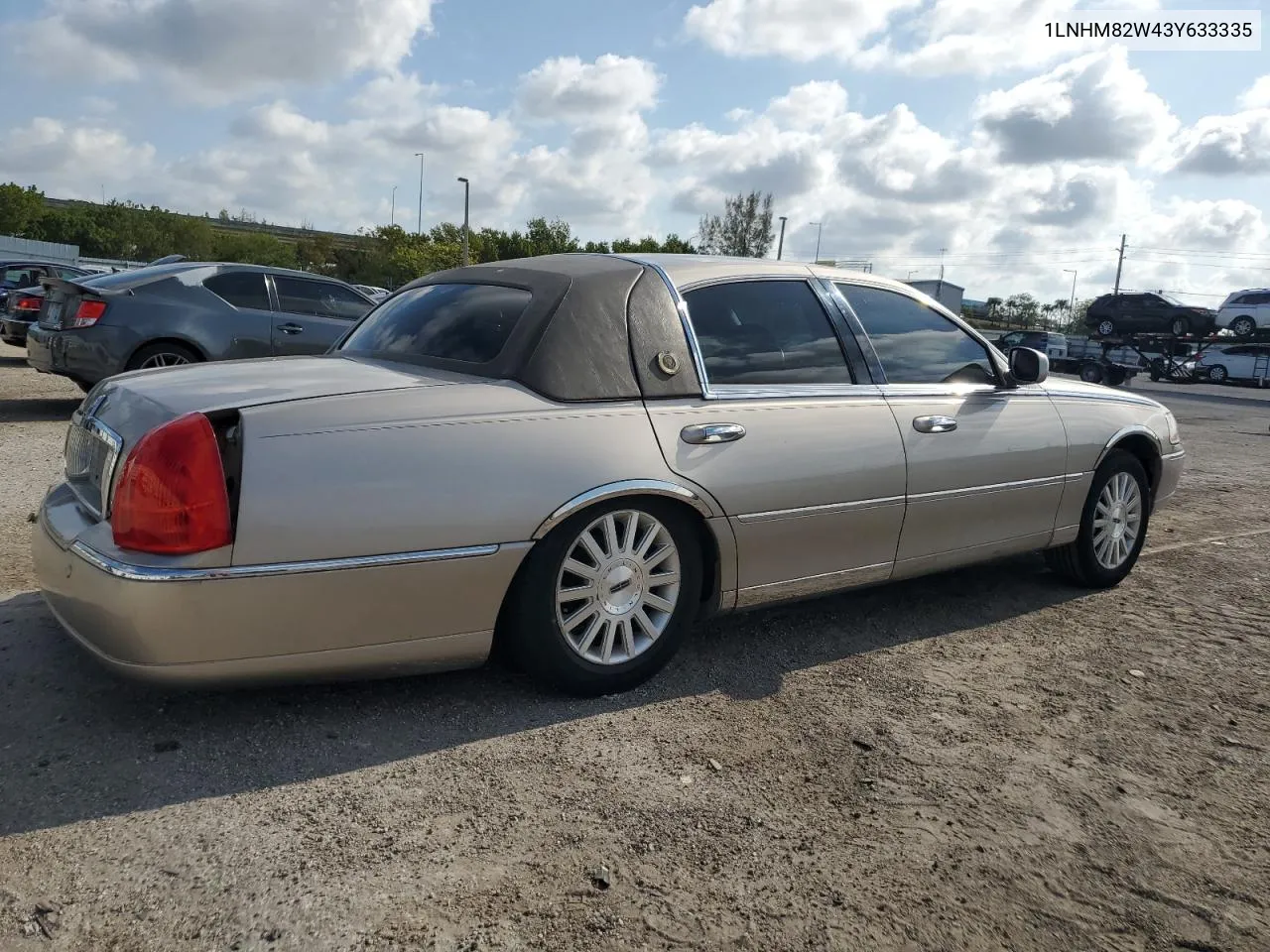 1LNHM82W43Y633335 2003 Lincoln Town Car Signature