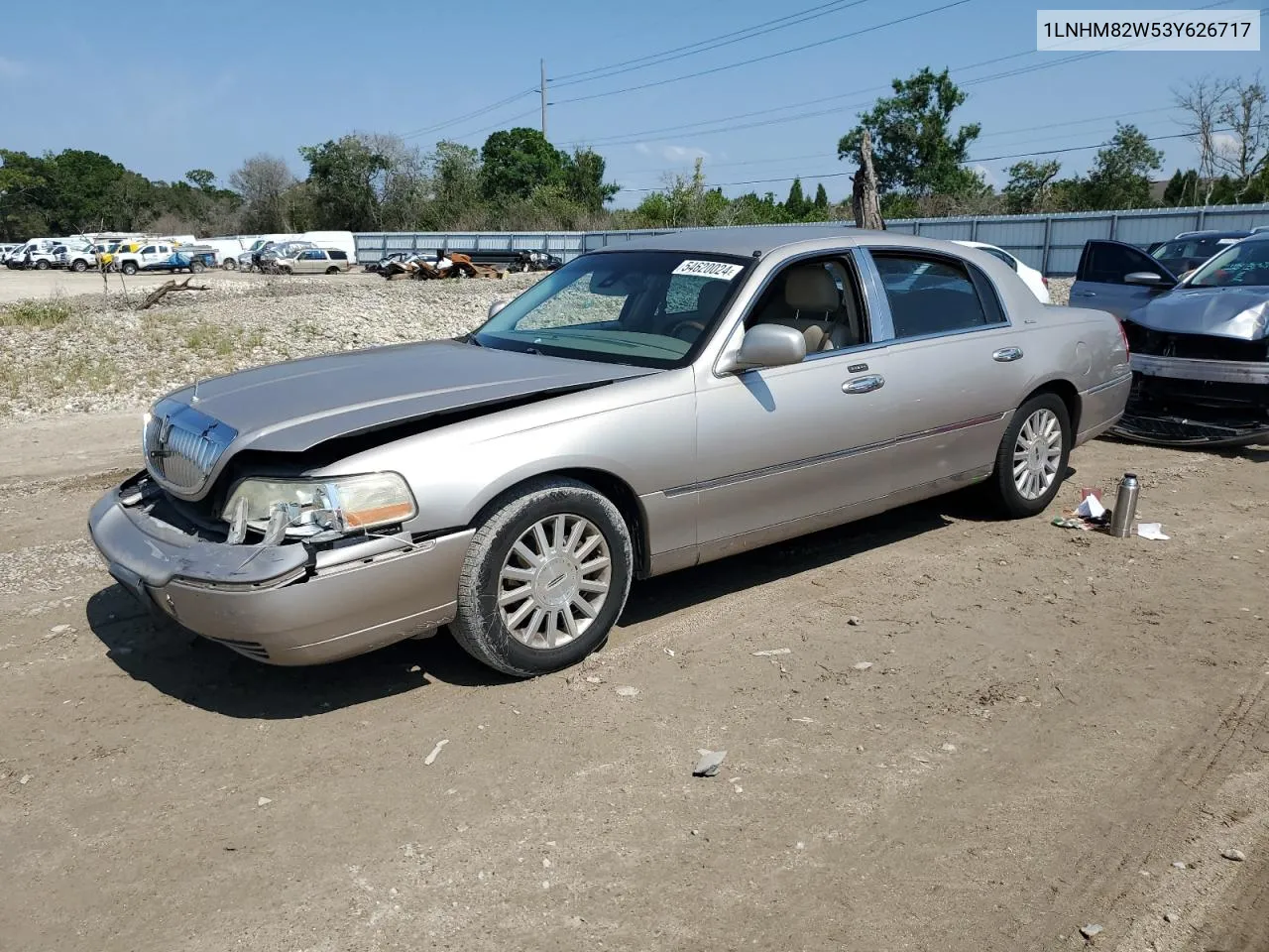 1LNHM82W53Y626717 2003 Lincoln Town Car Signature