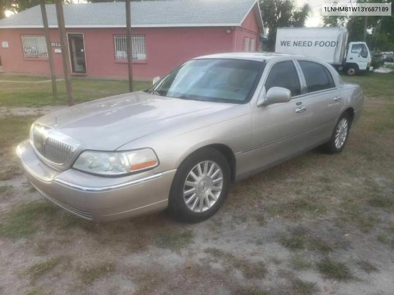 2003 Lincoln Town Car Executive VIN: 1LNHM81W13Y687189 Lot: 70530694