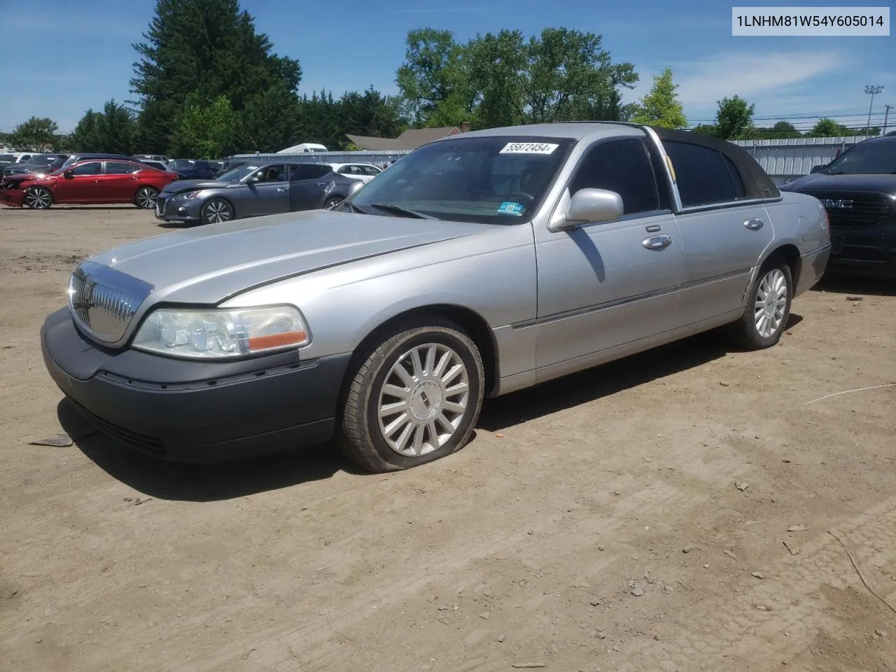 2004 Lincoln Town Car Executive VIN: 1LNHM81W54Y605014 Lot: 55872454