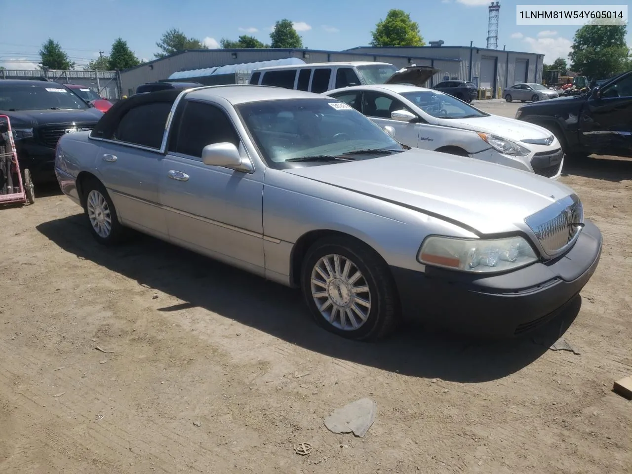 1LNHM81W54Y605014 2004 Lincoln Town Car Executive