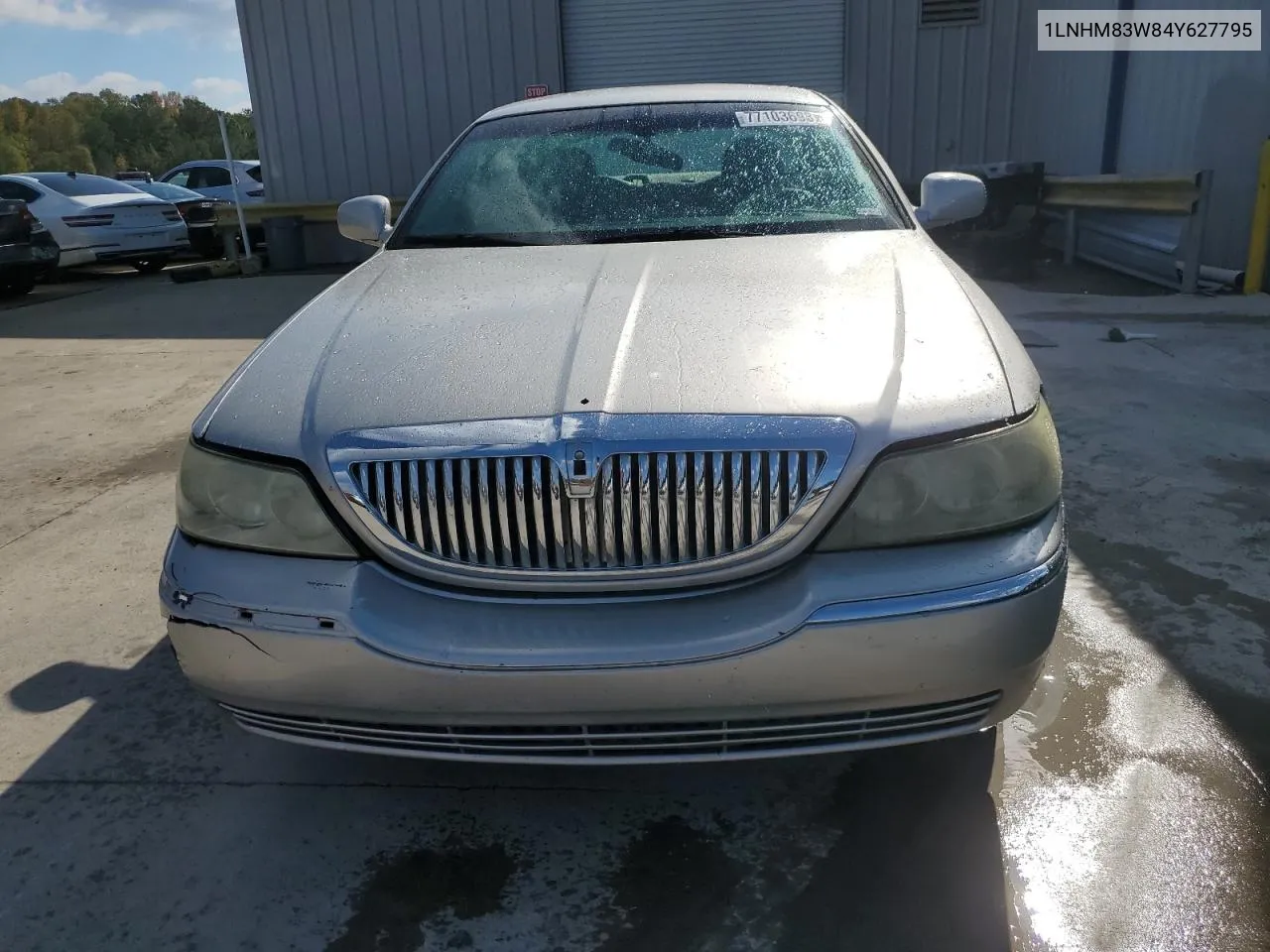 2004 Lincoln Town Car Ultimate VIN: 1LNHM83W84Y627795 Lot: 77103693