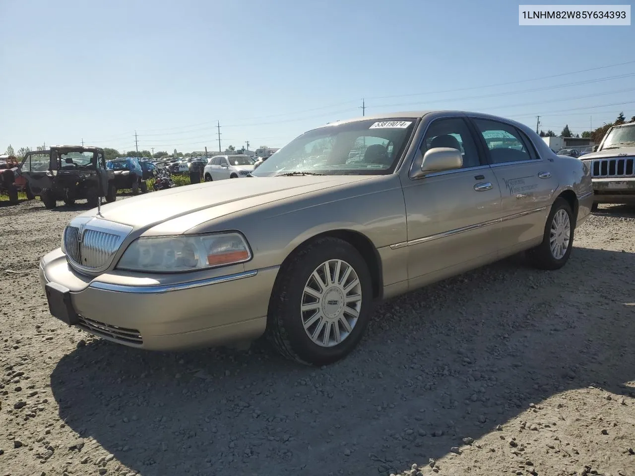 2005 Lincoln Town Car Signature Limited VIN: 1LNHM82W85Y634393 Lot: 53819074