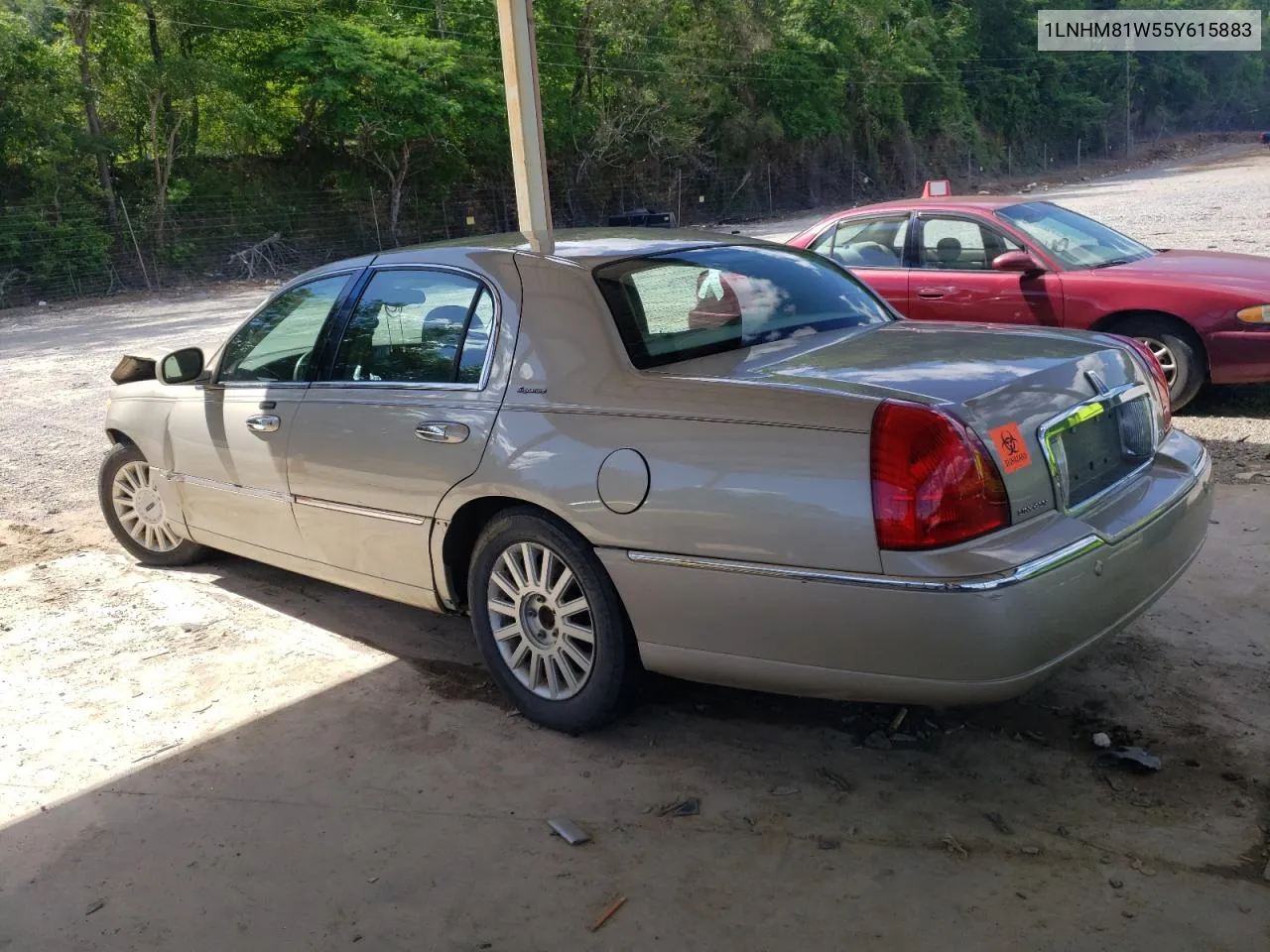 2005 Lincoln Town Car Signature VIN: 1LNHM81W55Y615883 Lot: 54515164