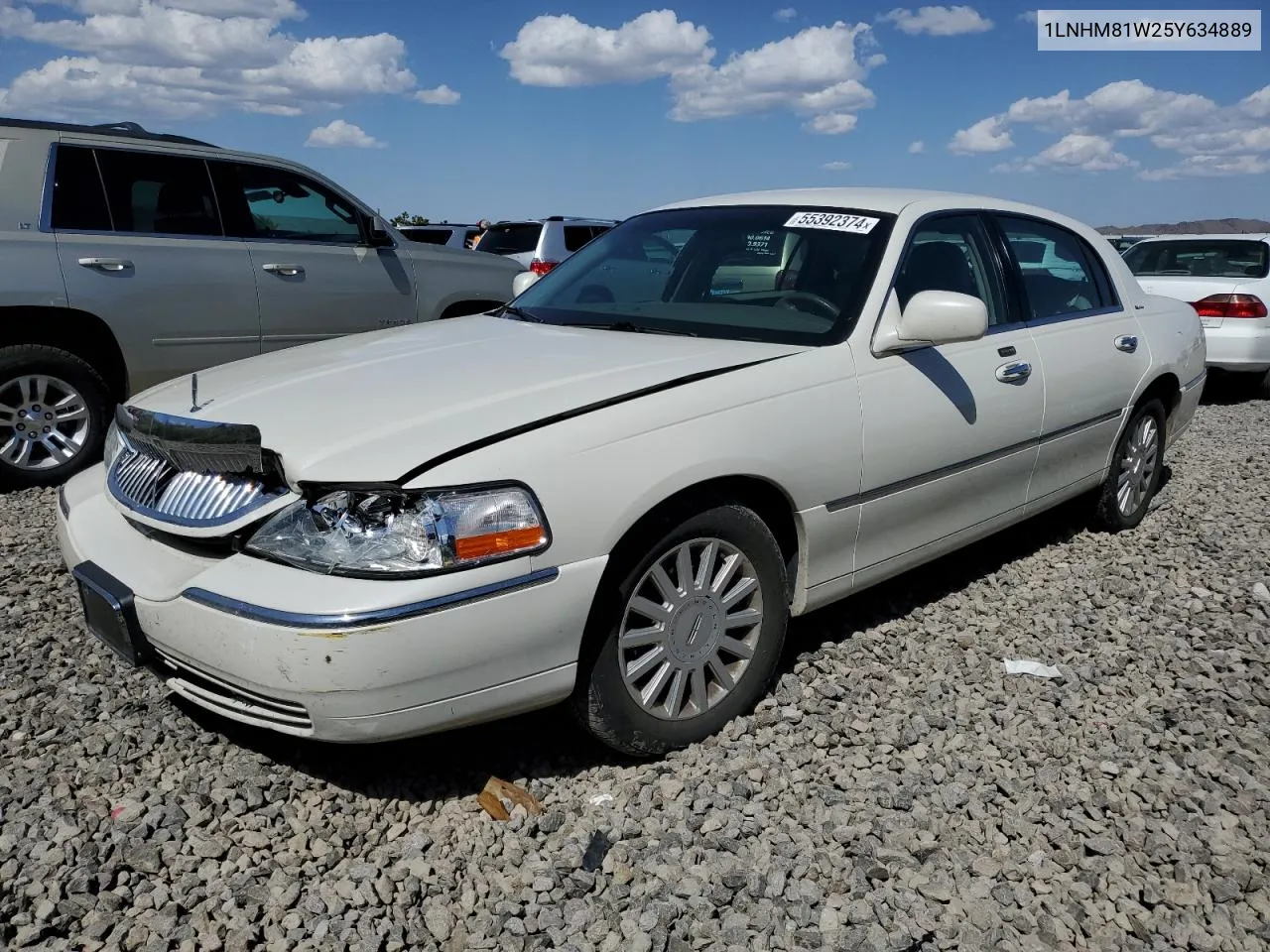 1LNHM81W25Y634889 2005 Lincoln Town Car Signature