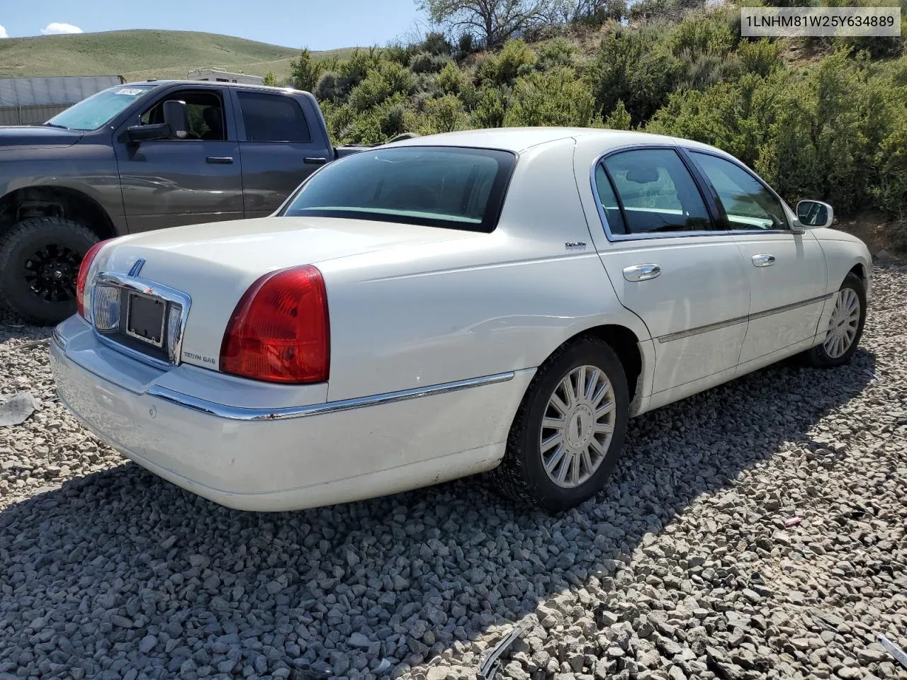 2005 Lincoln Town Car Signature VIN: 1LNHM81W25Y634889 Lot: 55392374