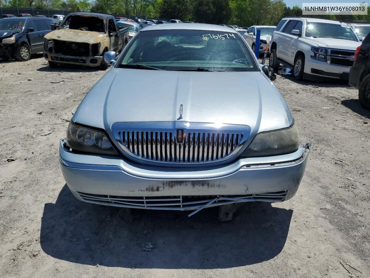 1LNHM81W36Y608013 2006 Lincoln Town Car Signature