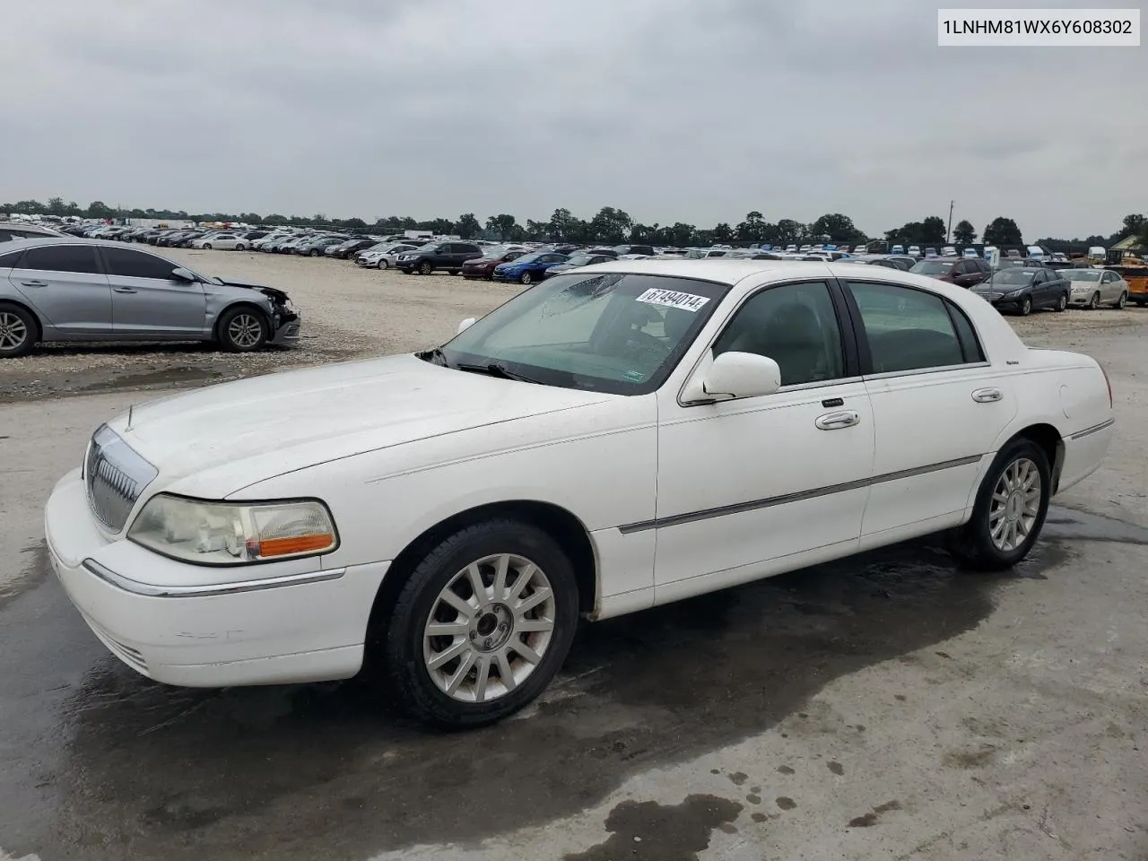 2006 Lincoln Town Car Signature VIN: 1LNHM81WX6Y608302 Lot: 67494014