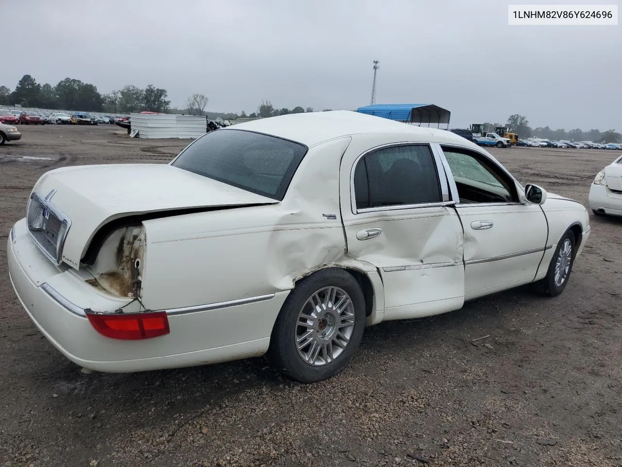 2006 Lincoln Town Car Signature Limited VIN: 1LNHM82V86Y624696 Lot: 72134193