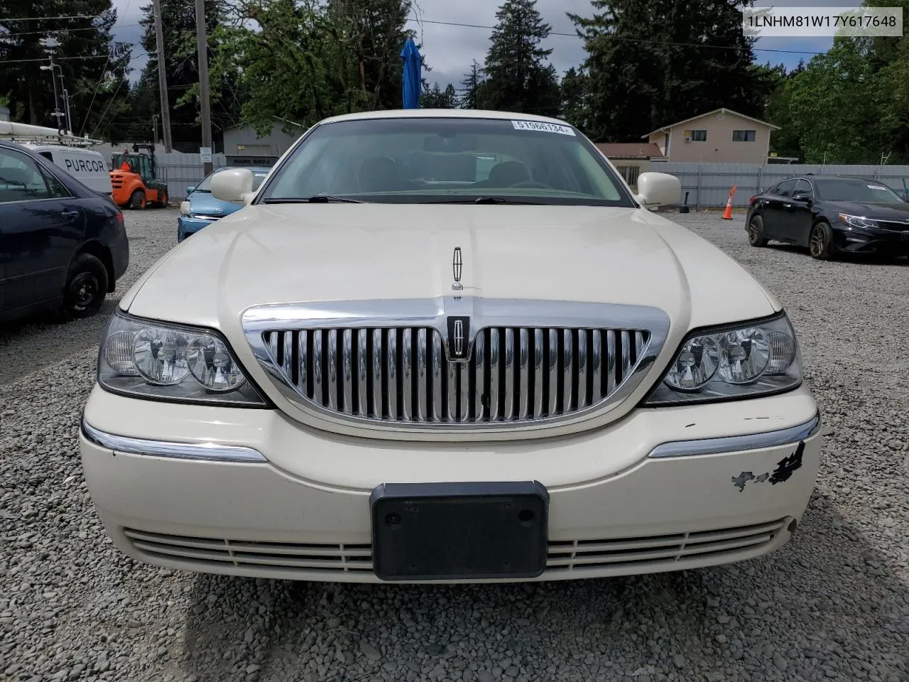 1LNHM81W17Y617648 2007 Lincoln Town Car Signature