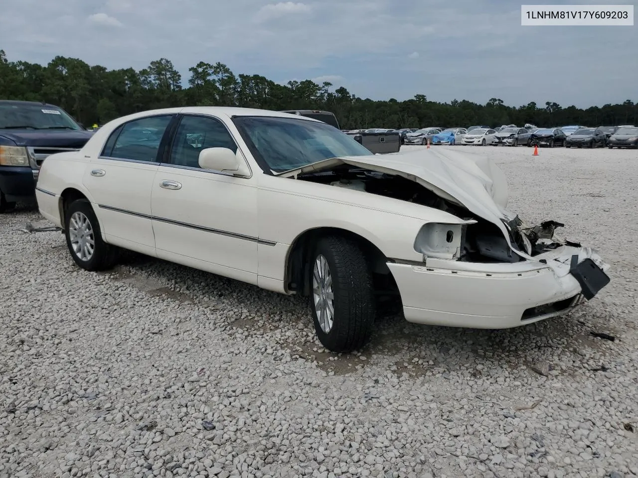 2007 Lincoln Town Car Signature VIN: 1LNHM81V17Y609203 Lot: 68053044