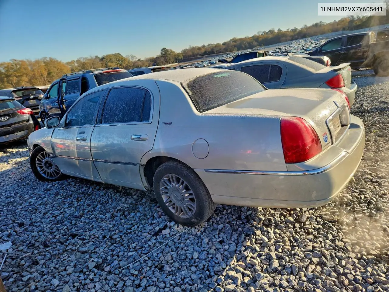 1LNHM82VX7Y605441 2007 Lincoln Town Car Signature Limited