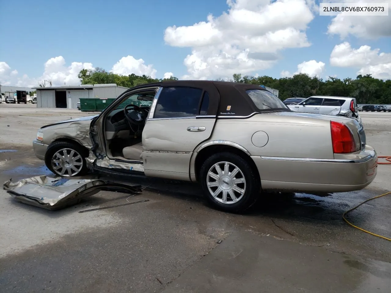 2011 Lincoln Town Car Signature Limited VIN: 2LNBL8CV6BX760973 Lot: 55489794