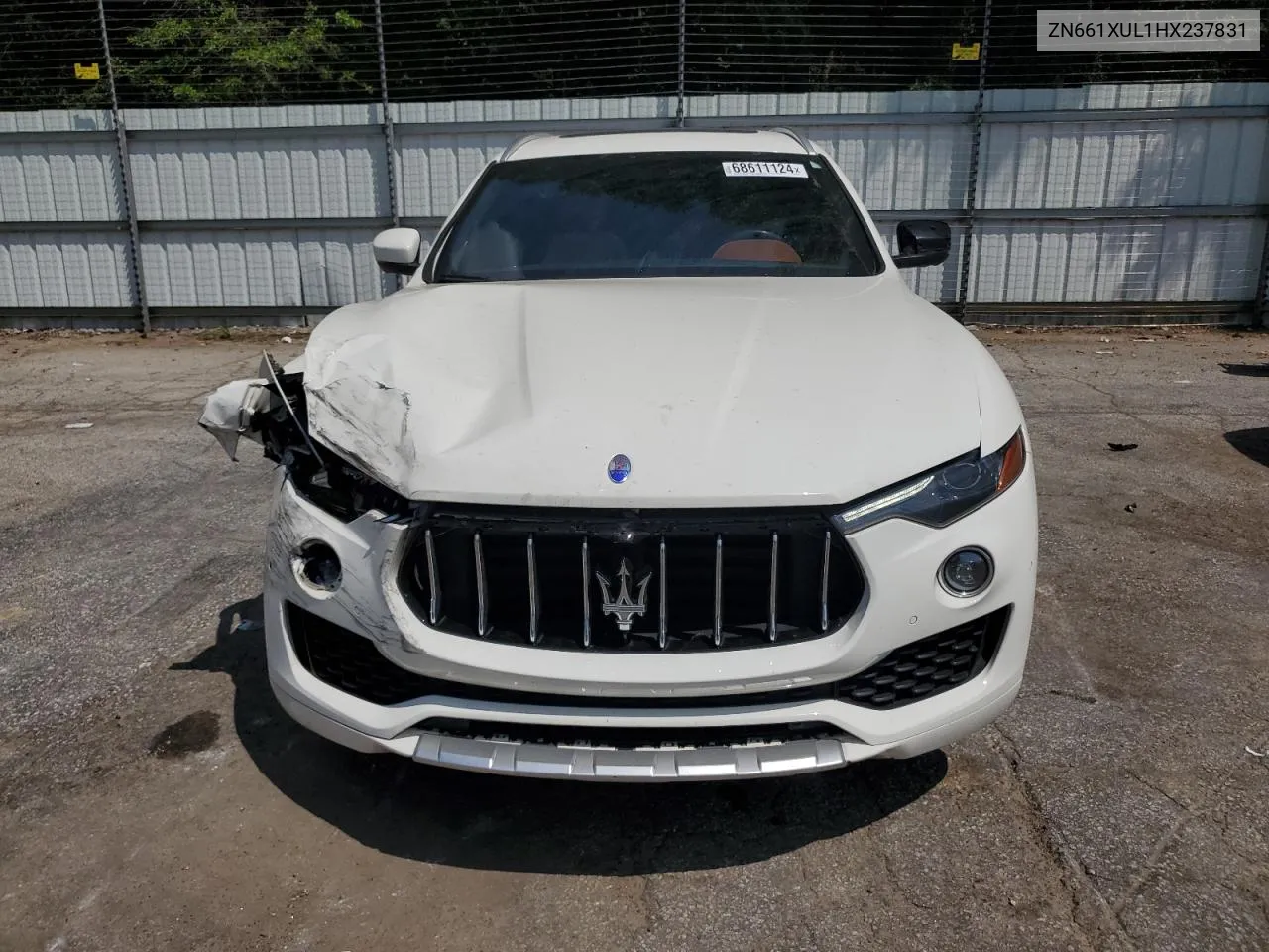 ZN661XUL1HX237831 2017 Maserati Levante Luxury