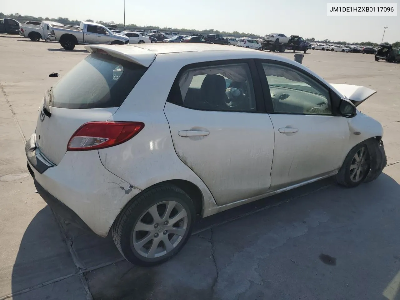 JM1DE1HZXB0117096 2011 Mazda Mazda2