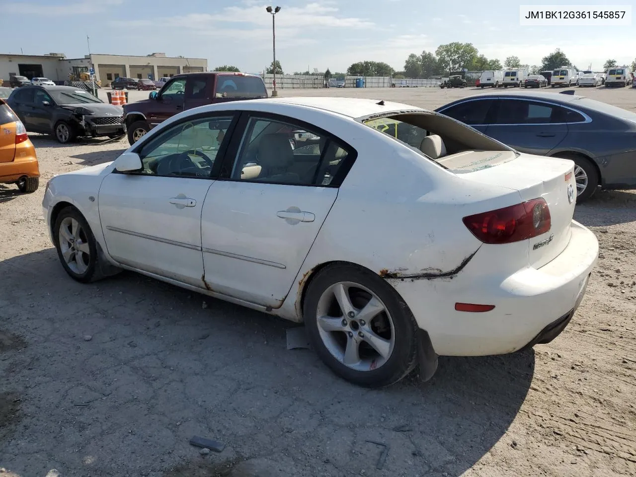 JM1BK12G361545857 2006 Mazda 3 I