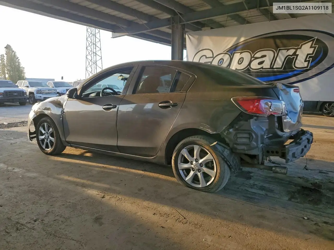 JM1BL1SG2A1109118 2010 Mazda 3 I