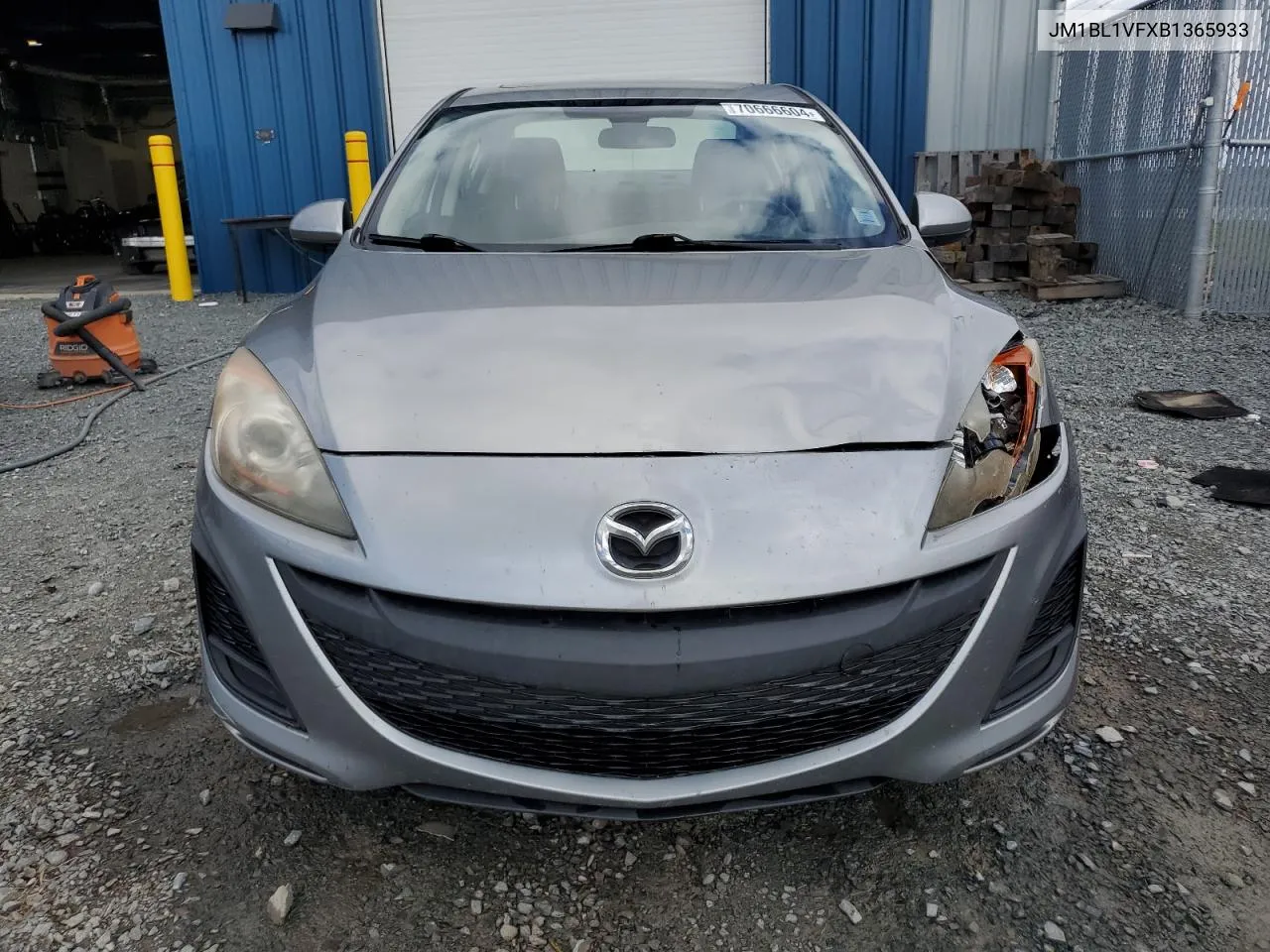 JM1BL1VFXB1365933 2011 Mazda 3 I