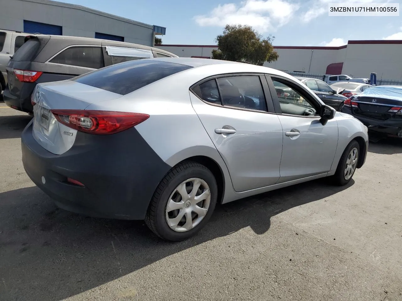 3MZBN1U71HM100556 2017 Mazda 3 Sport